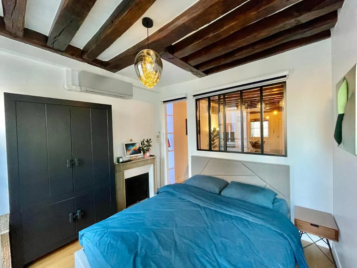 Designer Apartment Tour Saint-Jacques - 1Br 4P Parijs